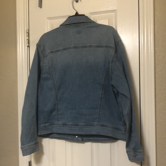 NEW Lee light wash denim jacket - Picture 8 of 10